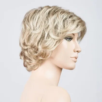 Alexis Ellen Wille – Sandyblonde ROOTED – vue sur tête mannequin