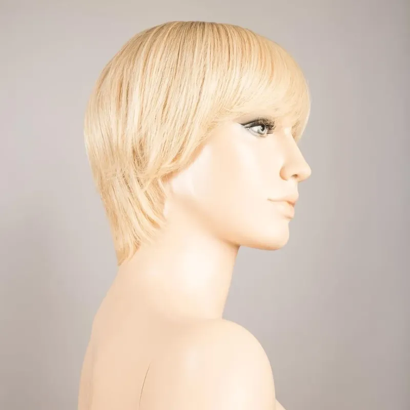 Award small Deluxe Champagne ROOTED - vue sur tête mannequin