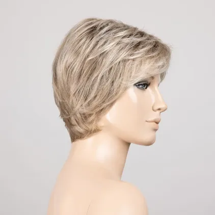 Charme small Soft Ellen Wille – Champagne ROOTED – vue sur tête mannequin