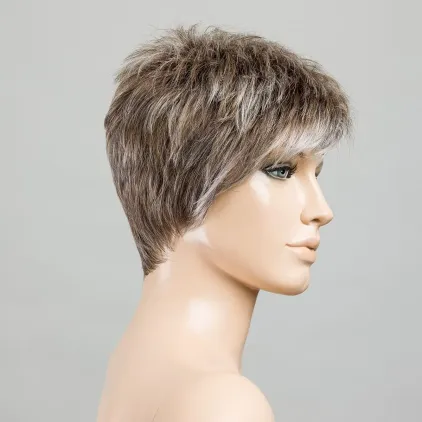 Chat Ellen Wille – Smoke Frosted – vue sur tête mannequin