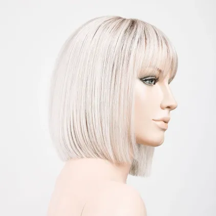 Cleo Ellen Wille – Silverblonde ROOTED – vue sur tête mannequin