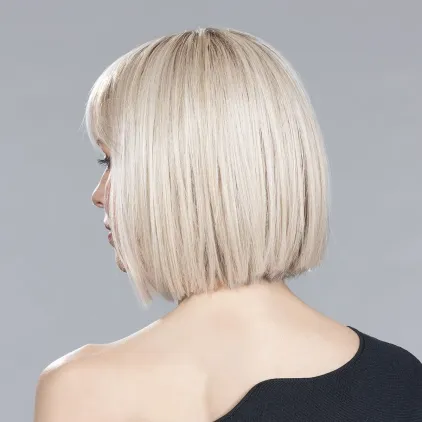 Cleo Ellen Wille – Silverblonde ROOTED – vue portée
