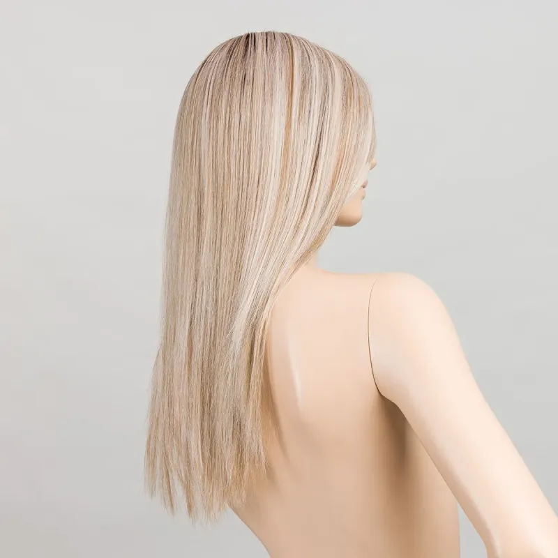 Cloud - Vue sur tête mannequin en Champagne ROOTED