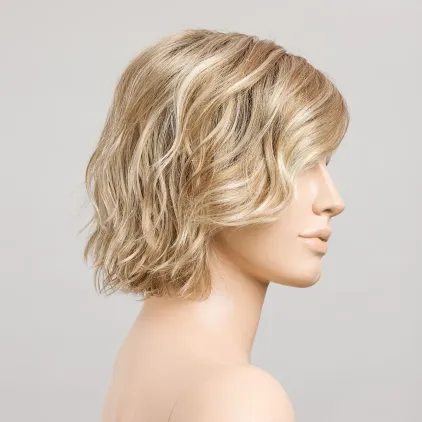Dance Mono Part Ellen Wille – Sandyblonde ROOTED – vue sur tête mannequin