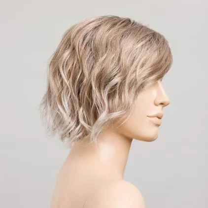 Dance Mono Part Ellen Wille – Candyblonde TIPPED – vue sur tête mannequin