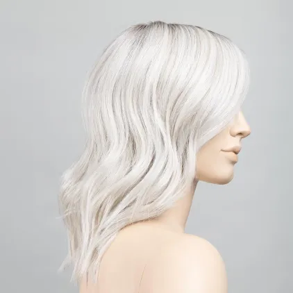 Demi Mono Ellen Wille – Silverblonde ROOTED – vue sur tête mannequin