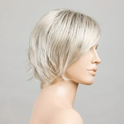 Easy Mono Part Ellen Wille – Pearlblonde ROOTED – vue sur tête mannequin