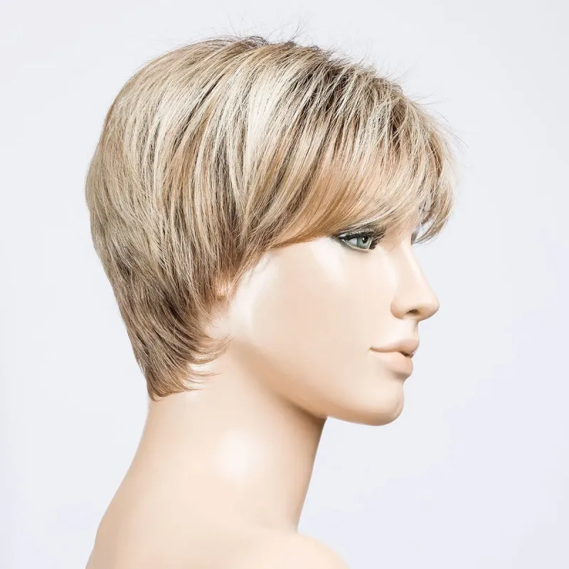 Elan Ellen Wille – Pearlblonde ROOTED – vue sur tête mannequin