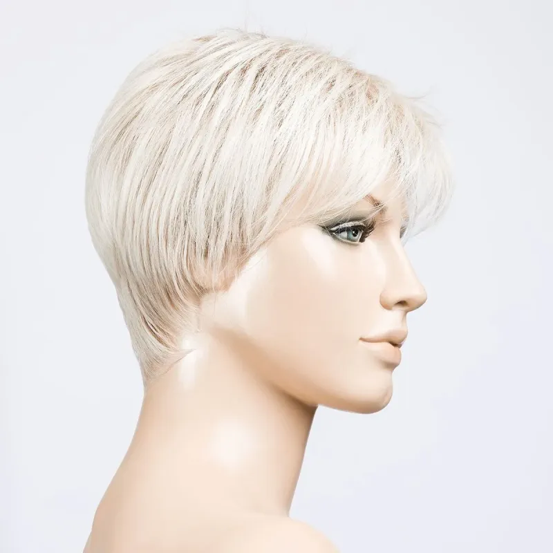 Elan Ellen Wille – Platinblonde ROOTED – vue sur tête mannequin
