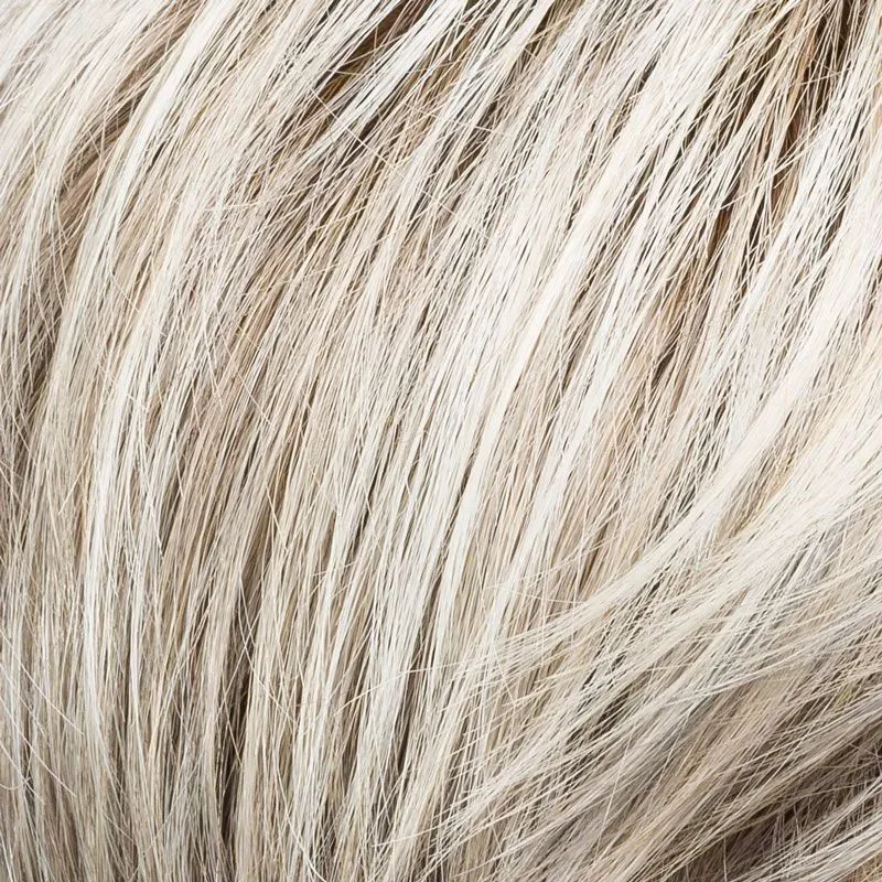 Elan Ellen Wille – Metallic blonde ROOTED – détail de la couleur