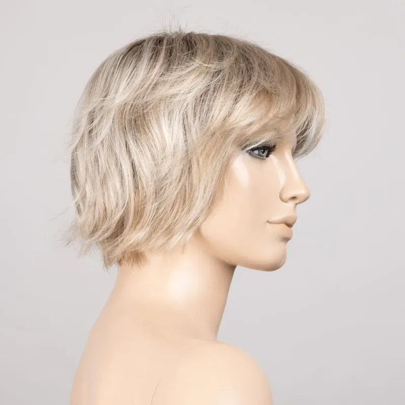 Escape Soft Ellen Wille – Lightchampagne ROOTED – vue sur tête mannequin