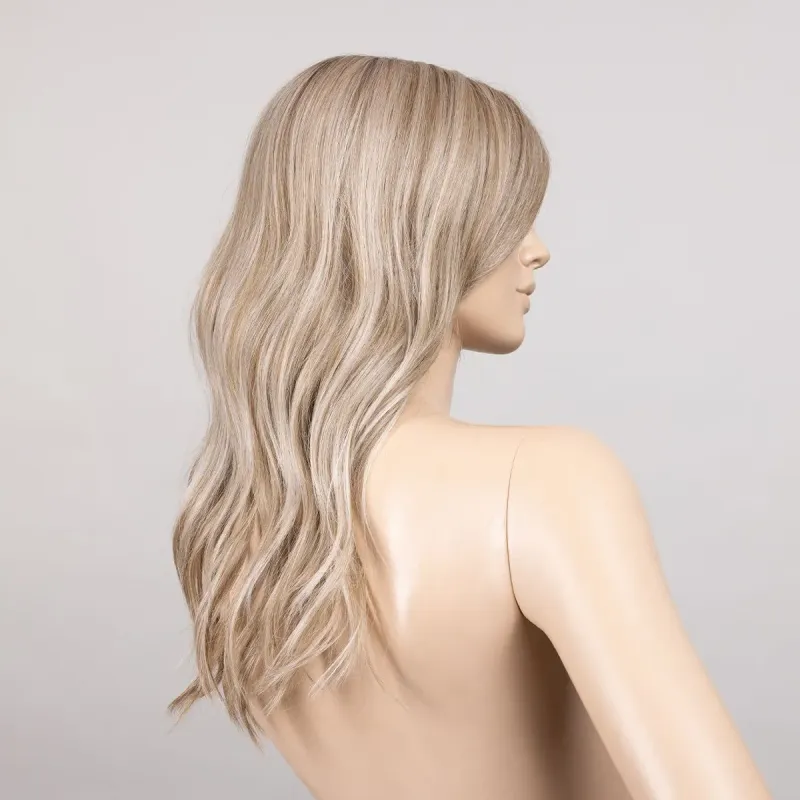 Fantasy Deluxe Ellen Wille – Champagne ROOTED – vue sur tête mannequin