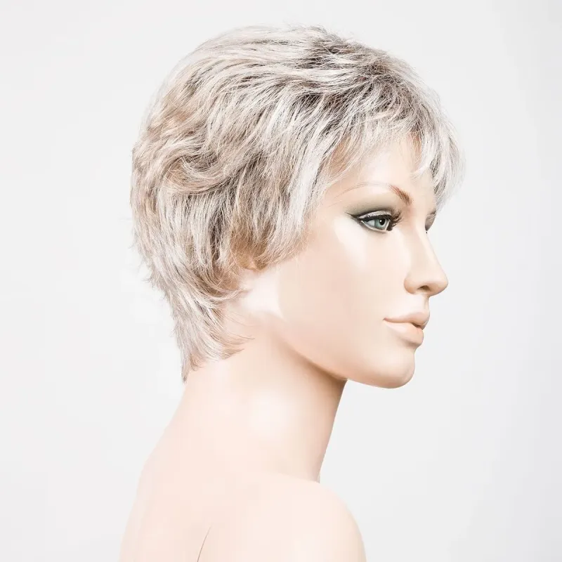 Foxy Mono Ellen Wille – Pearlblonde ROOTED – vue sur tête mannequin