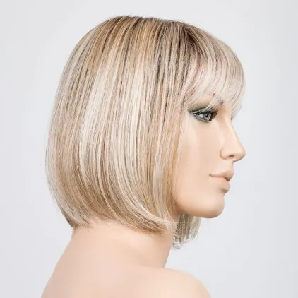 Sing Mono Part Ellen Wille – Pearlblonde ROOTED – vue sur tête mannequin