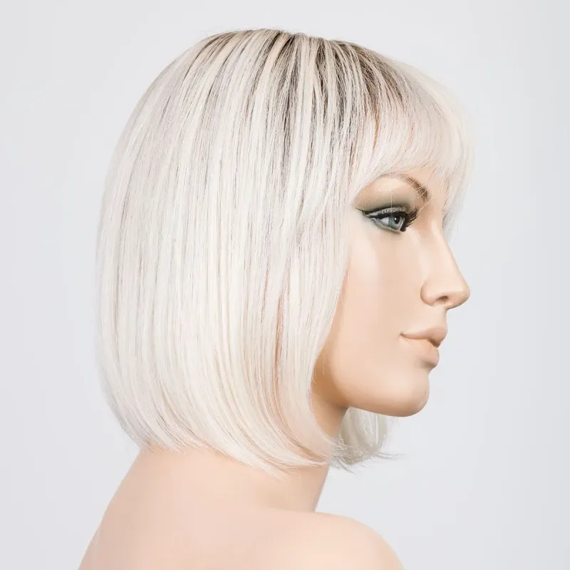 Sing Mono Part Ellen Wille – Platinblonde ROOTED – vue sur tête mannequin