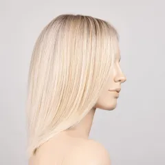 Treasure Soft Ellen Wille – Pastelblonde ROOTED – vue sur tête mannequin