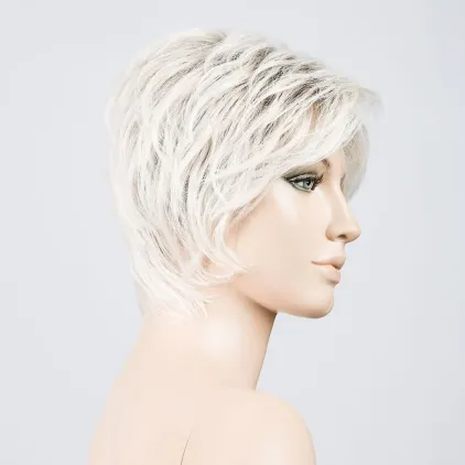 Cover Mono Part Ellen Wille – Platinblonde ROOTED – vue sur tête mannequin