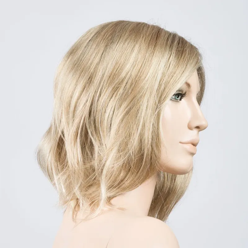 Destiny Mono Part Ellen Wille – Sandyblonde ROOTED – vue sur tête mannequin