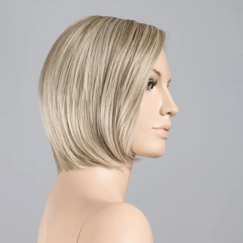 Casey Mono Part Ellen Wille – Pearlblonde ROOTED – vue sur tête mannequin
