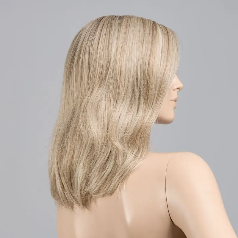 Runway Mono Part Ellen Wille – Pearlblonde ROOTED – vue sur tête mannequin