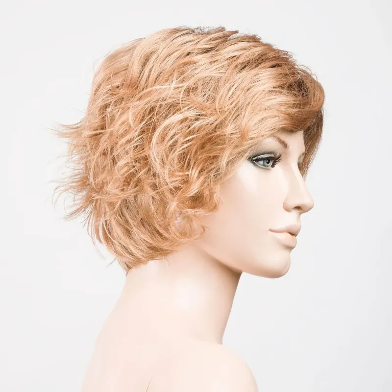 Show Ellen Wille – Toffeeblonde ROOTED – vue sur tête mannequin