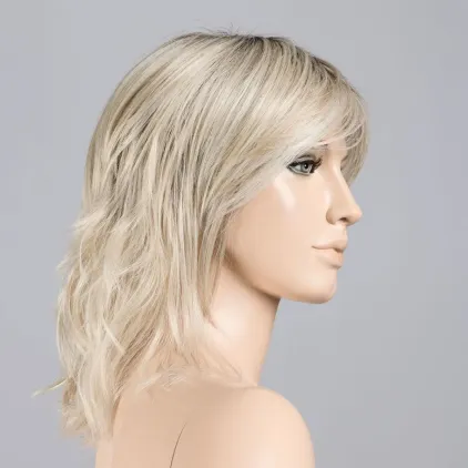 Stage Mono Part Ellen Wille – Lightchampagne ROOTED – vue sur tête mannequin