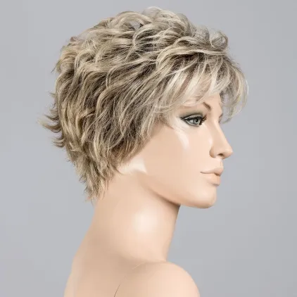 Weekend Ellen Wille – Champagne ROOTED – vue sur tête mannequin