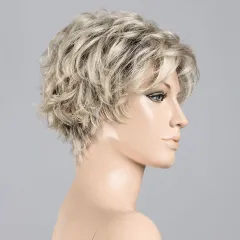 Weekend Ellen Wille – Lightchampagne ROOTED – vue sur tête mannequin