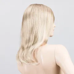 Sara Ellen Wille – Naturalblonde – vue sur tête mannequin