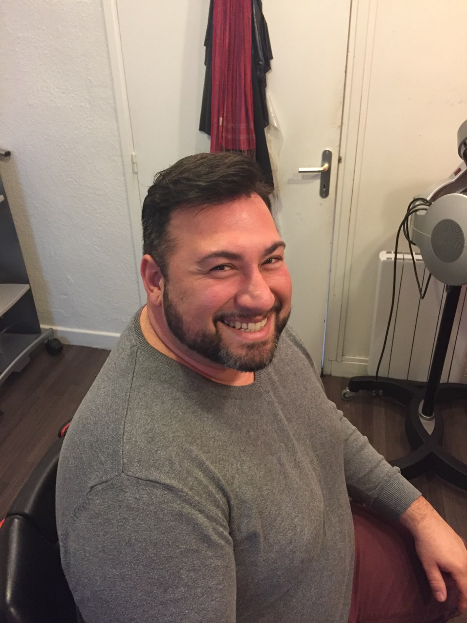 Homme après complément capillaire
