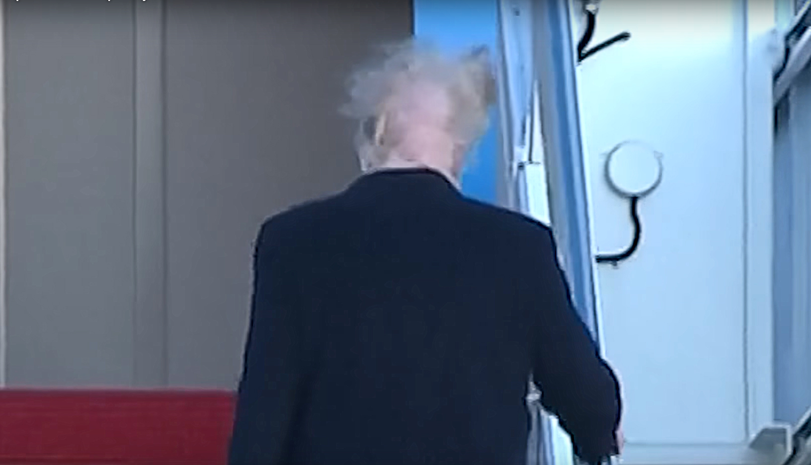 Cheveux de trump, vent et calvitie